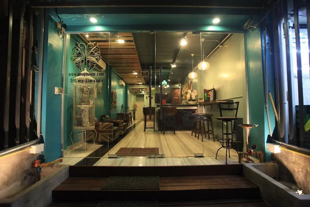 Phaphoom Boutique