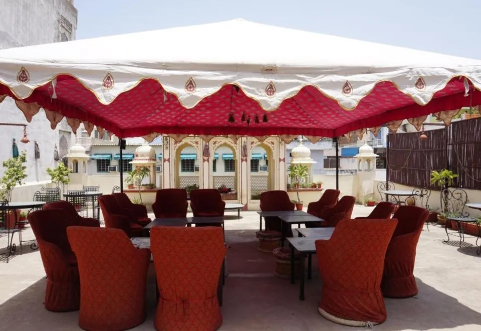 Vinayak Guest House