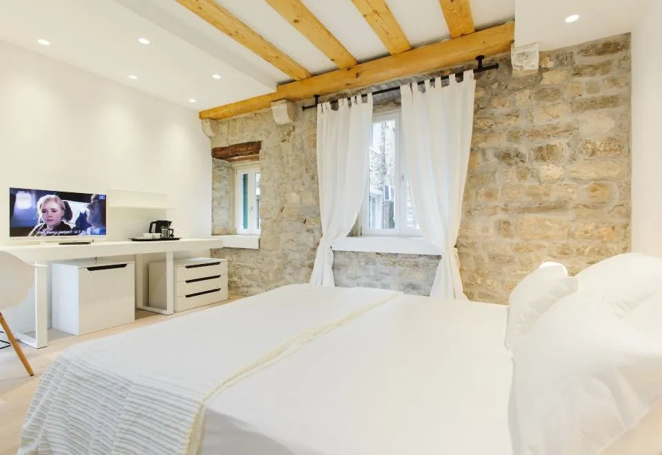 Grgur Ninski Rooms