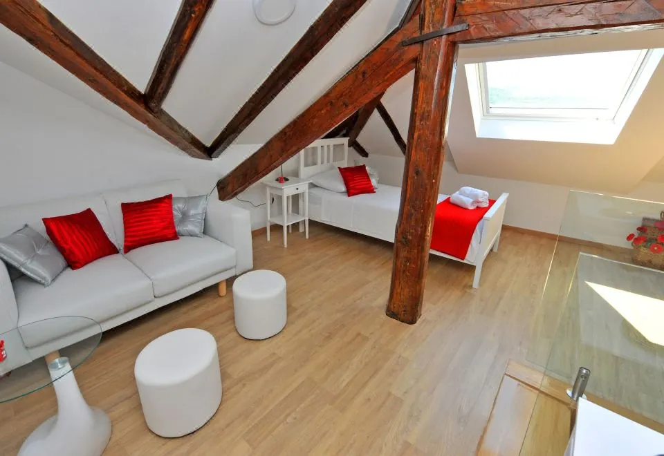 Luxury Rooms Nirvana