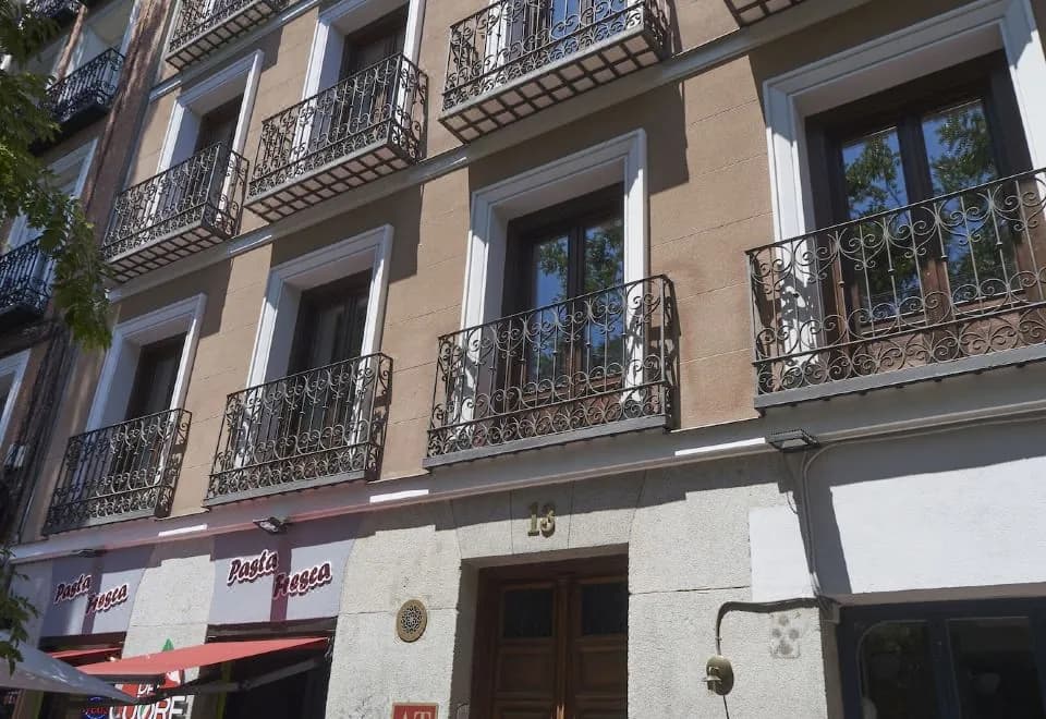 Slow Suites Luchana