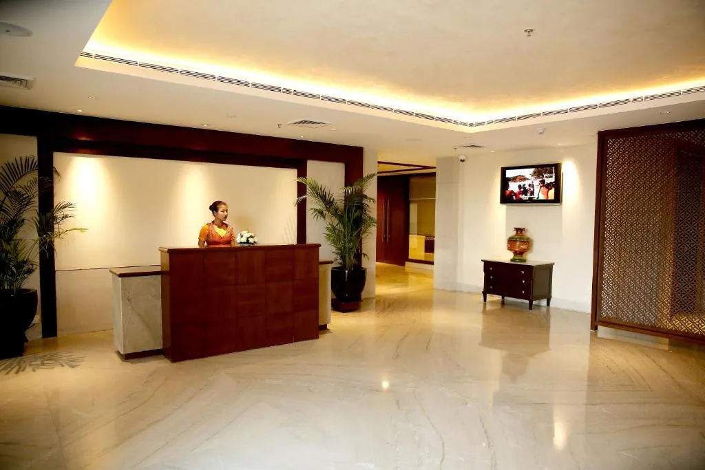 The Lalit Traveller Hotel