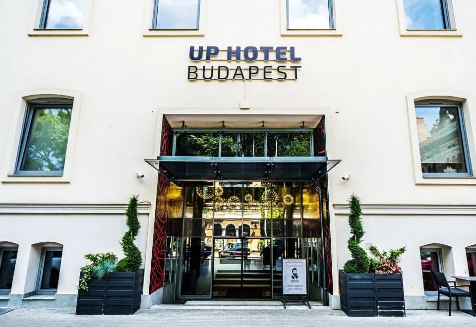 Up Hotel Budapest