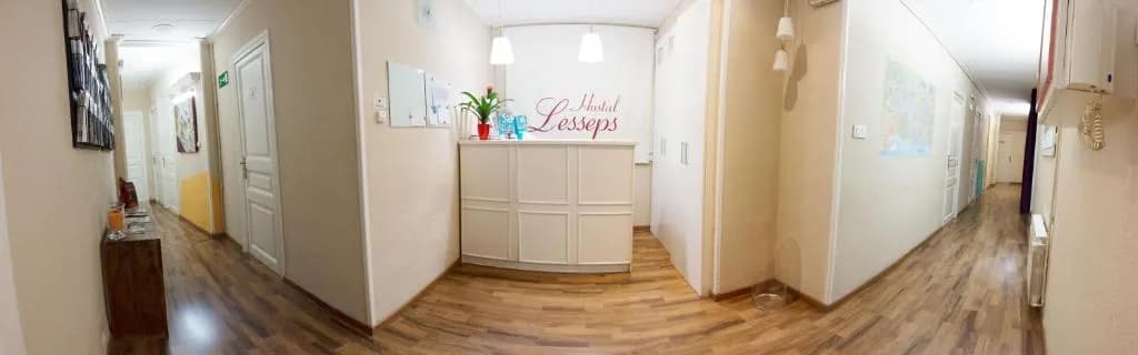 Hostal Lesseps