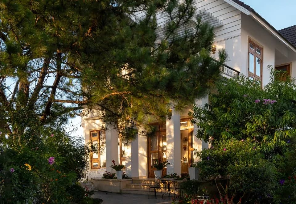 Moon Valley Dalat Hotel