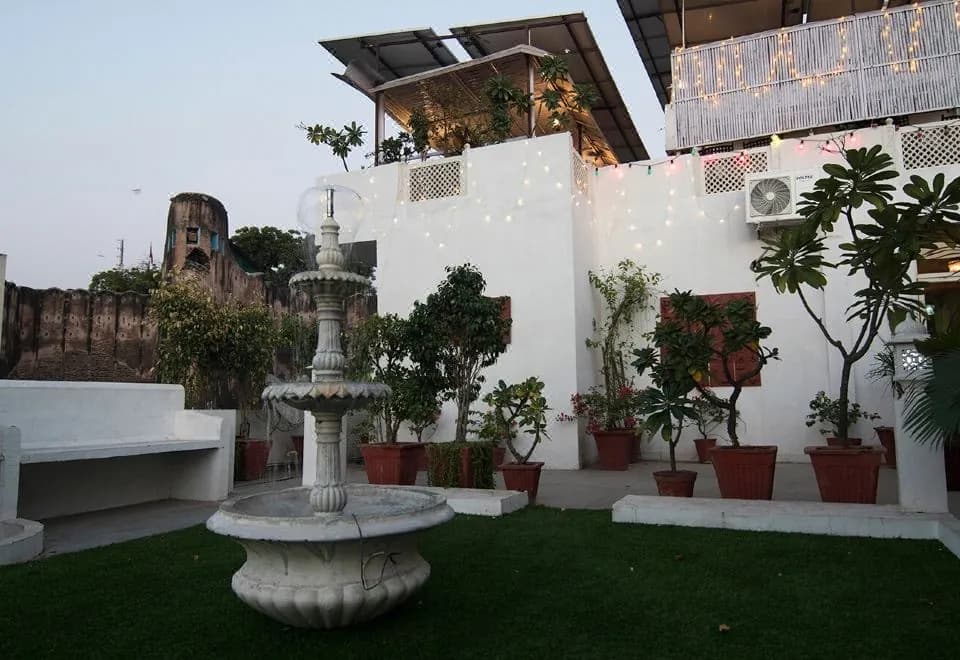 Chitra Katha - A Story Per Stay
