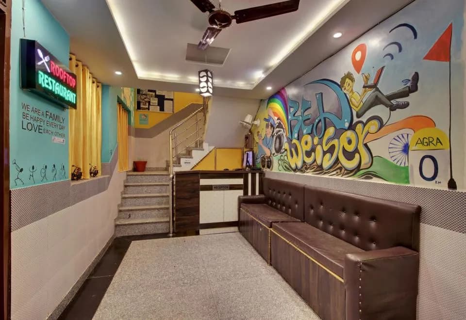Bedweiser Backpackers Hostel