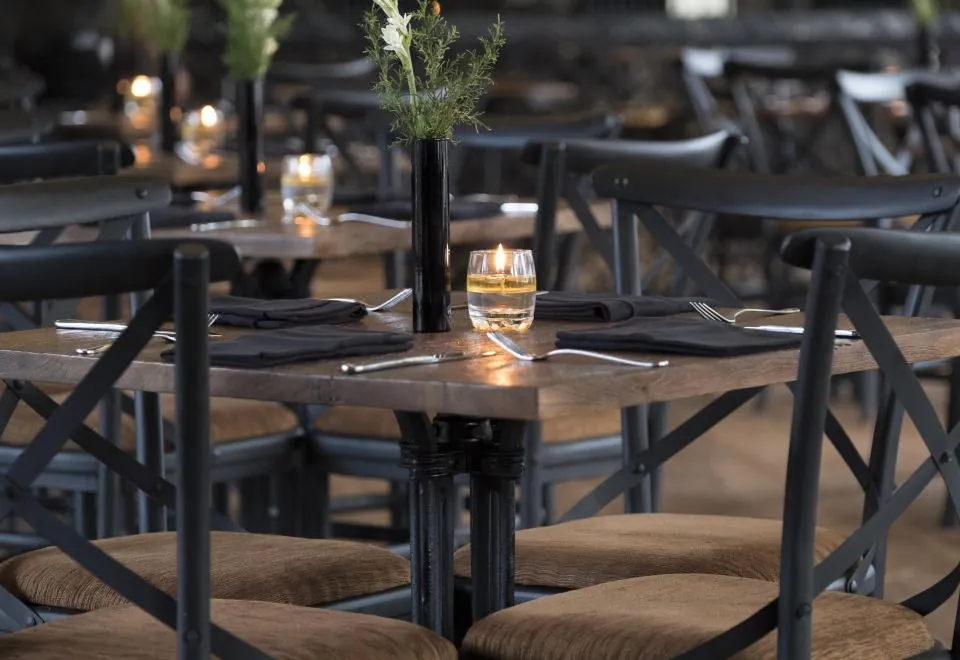 Akana Boutique Hotel