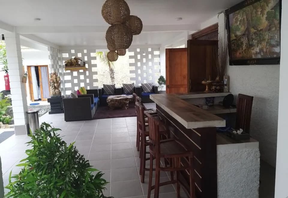Adi Abian Villas