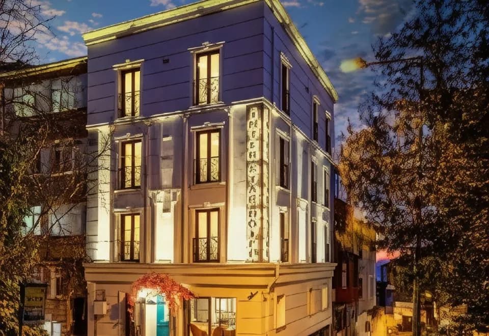 İnterstar Hotel