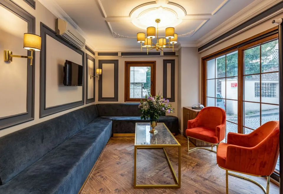 İnterstar Hotel
