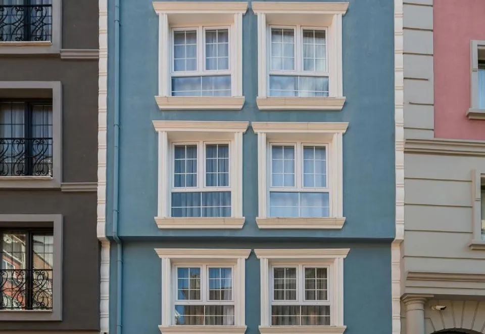 Blue Marmara Suites