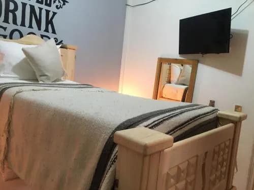 Mala Vecindad Beer Hotel