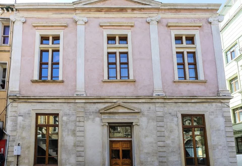 Raven Suites Old City Istanbul