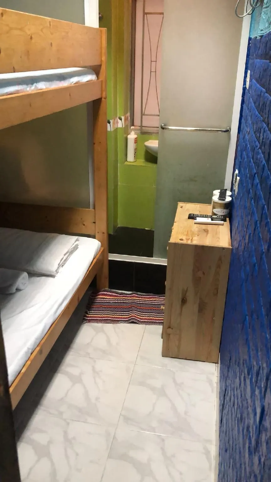 Famous Guesthouse
