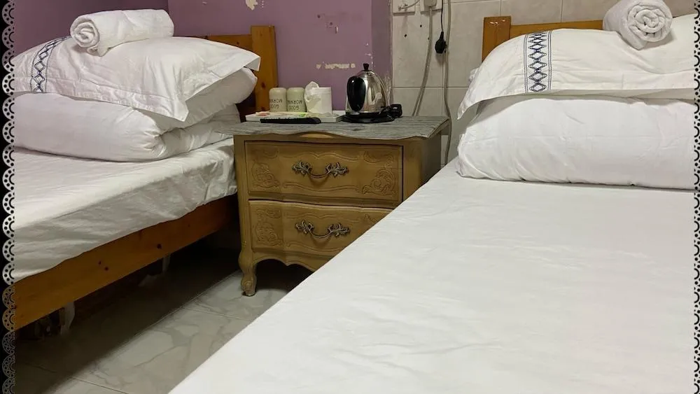 Famous Guesthouse
