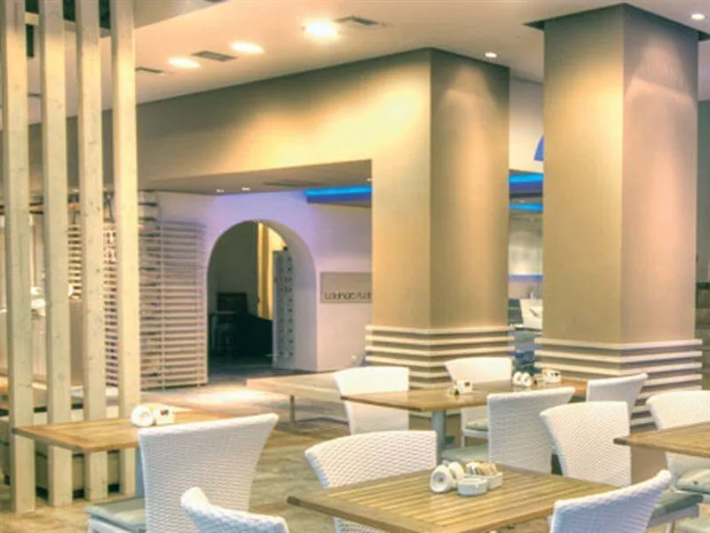 Memories Beach Hotel