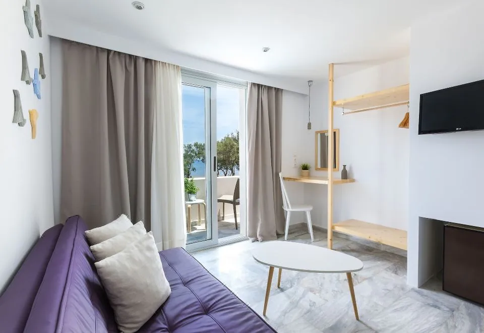 Memories Beach Hotel