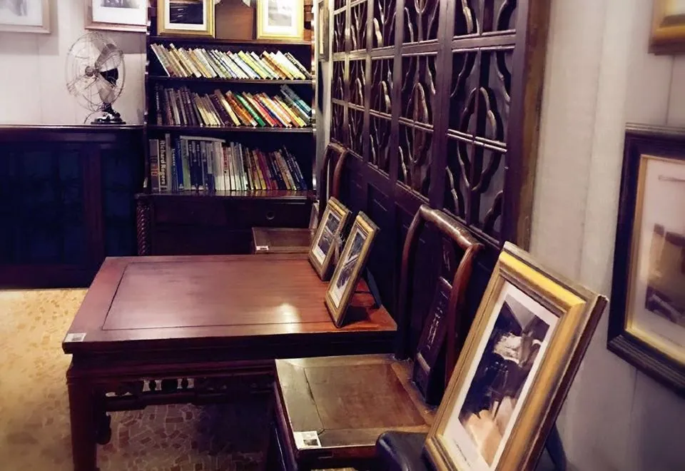 Old Shanghai Huixiang Hotel (People's Square)