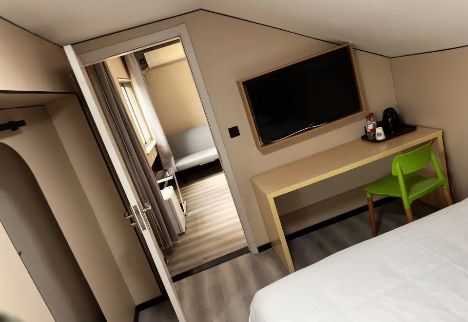 100 Liangpin Hotel Shanghai Zhangjiang