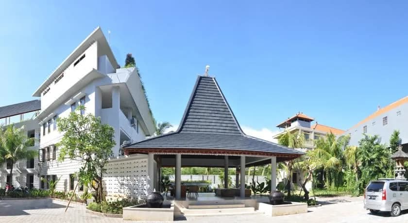 Padang-Padang Inn