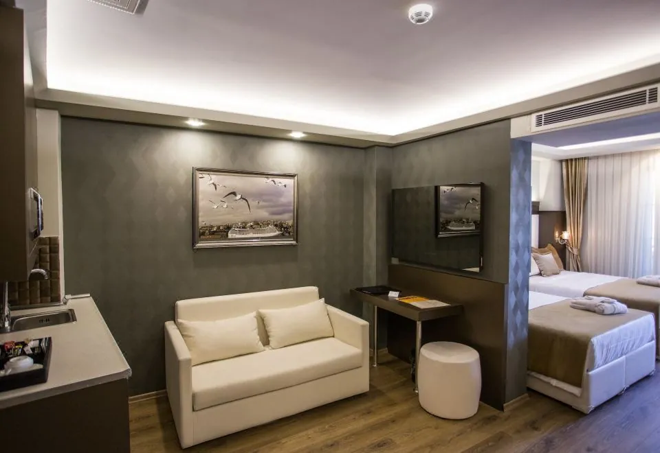 Bonne Sante Hotel