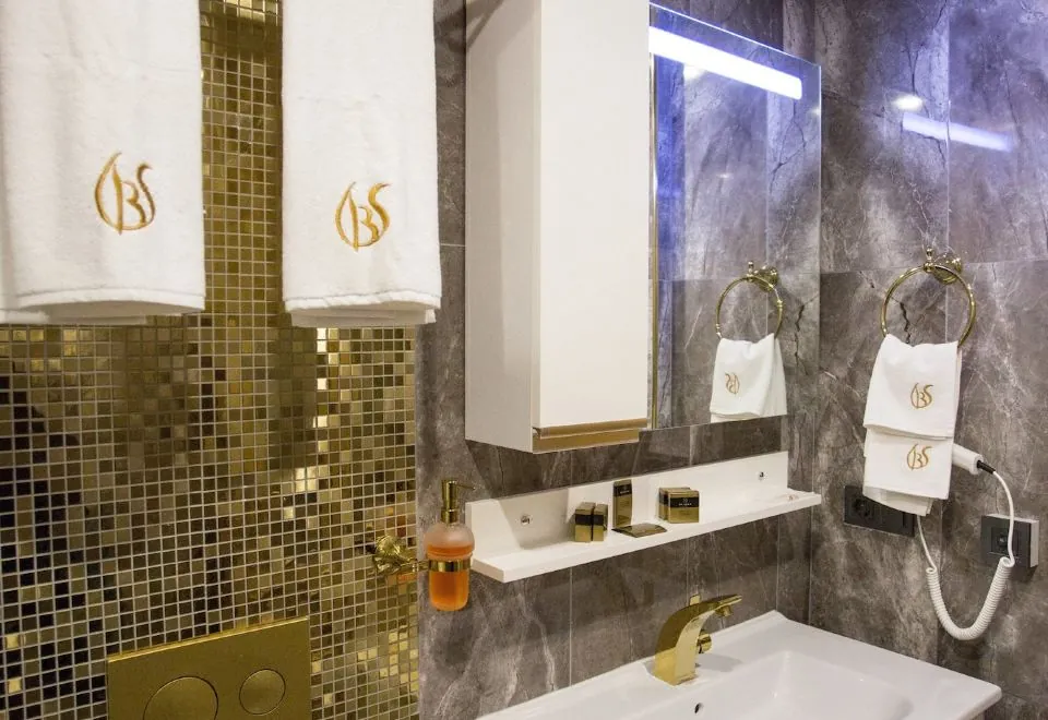 Bonne Sante Hotel
