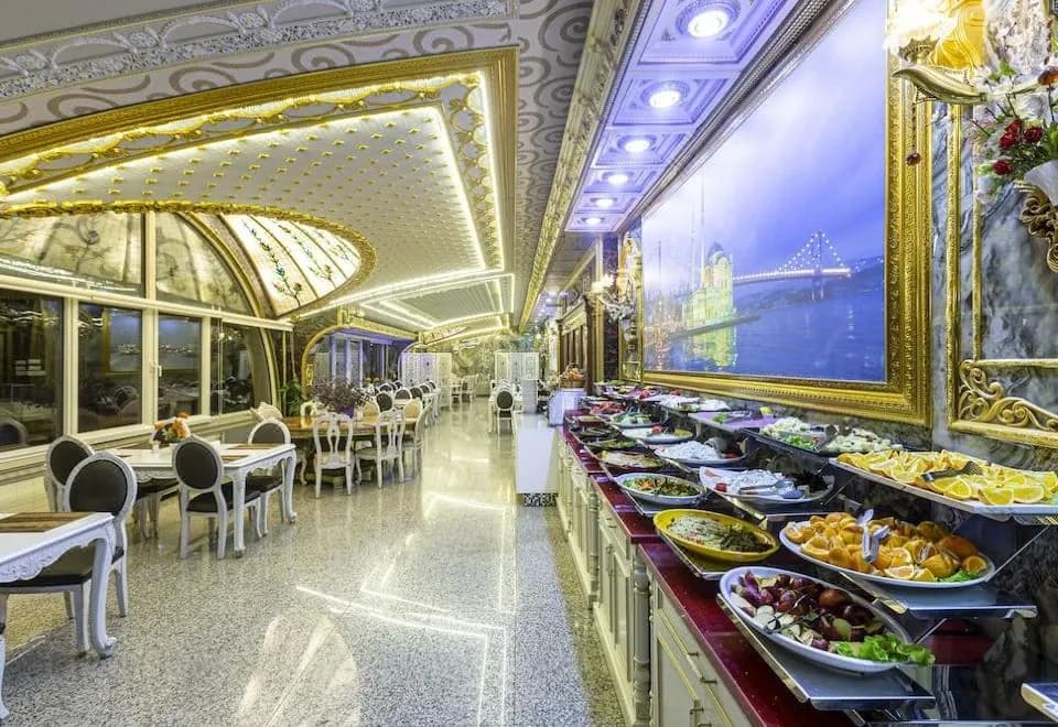Blue Marmaray Hotel