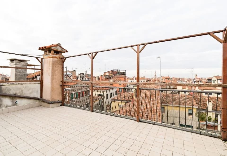 Ponte di Rialto Penthouse with Panoramic Terrace