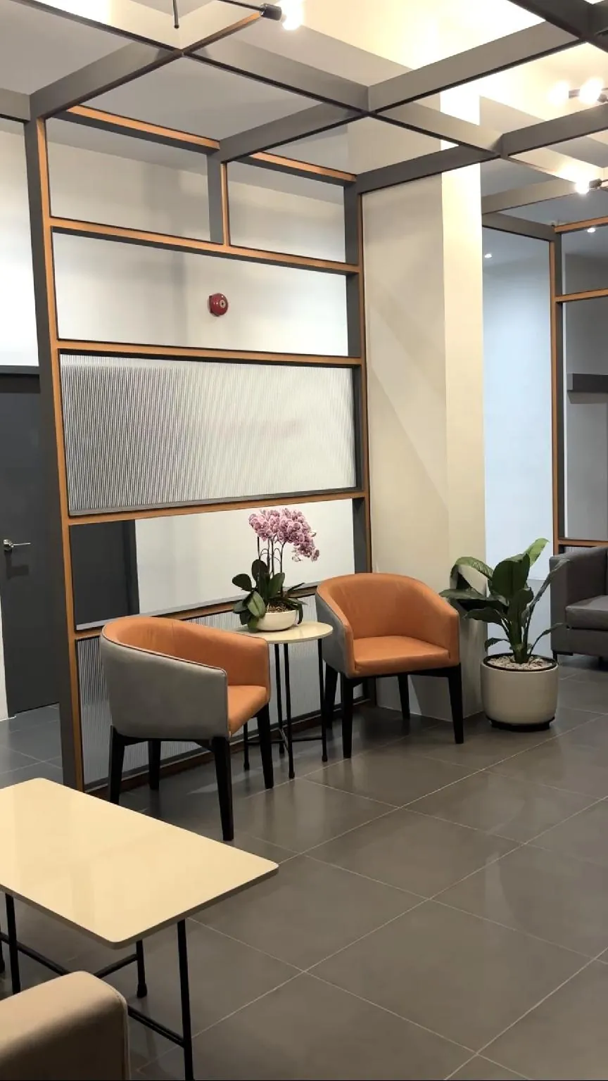 35 Bow Hotel