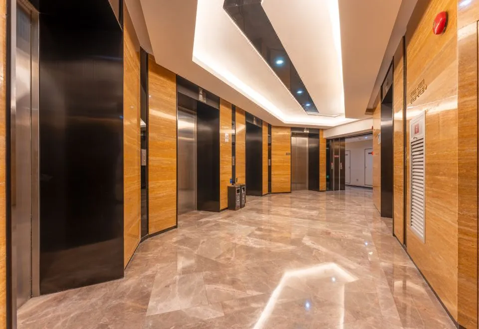 Blue Leaf Executive Apartment (jiedeng metropolis store, Beijing Road Pedestrian Street, Guangzhou)