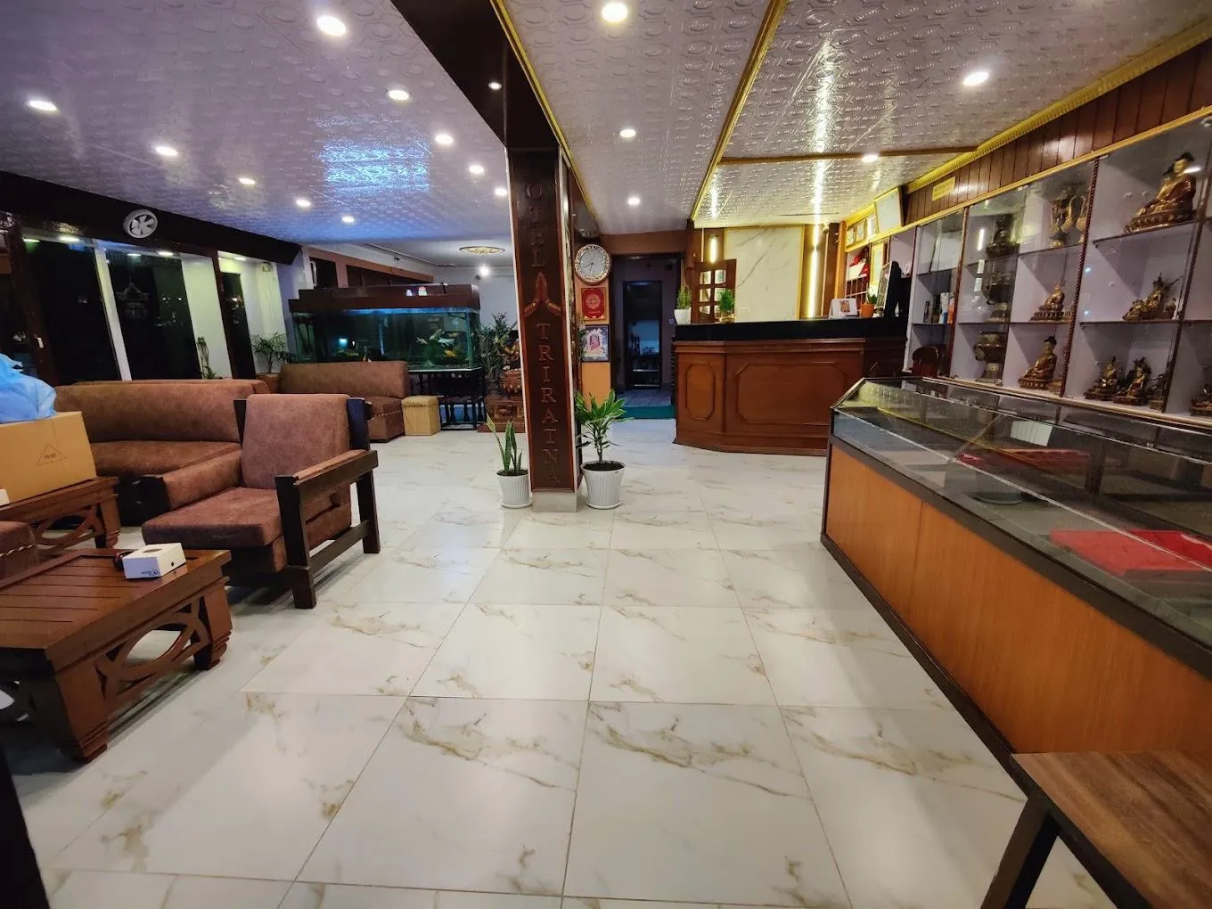 Hotel Triratna