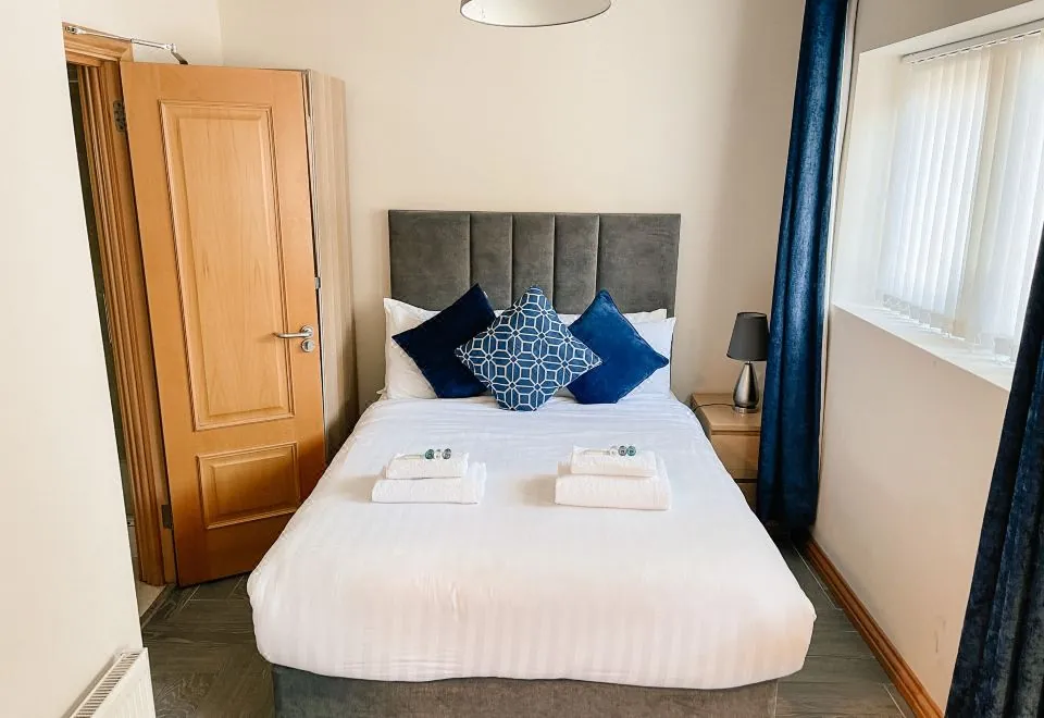 Broc House Suites