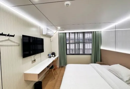 Sainan Hotel (Guangzhou Dashadi subway station store)