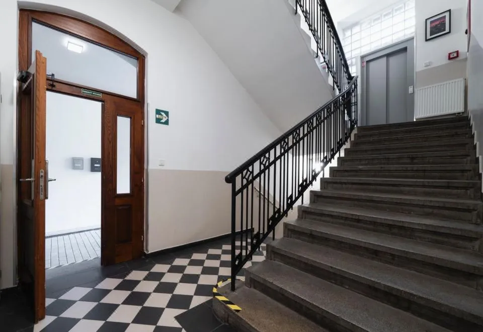 Leon Hotel