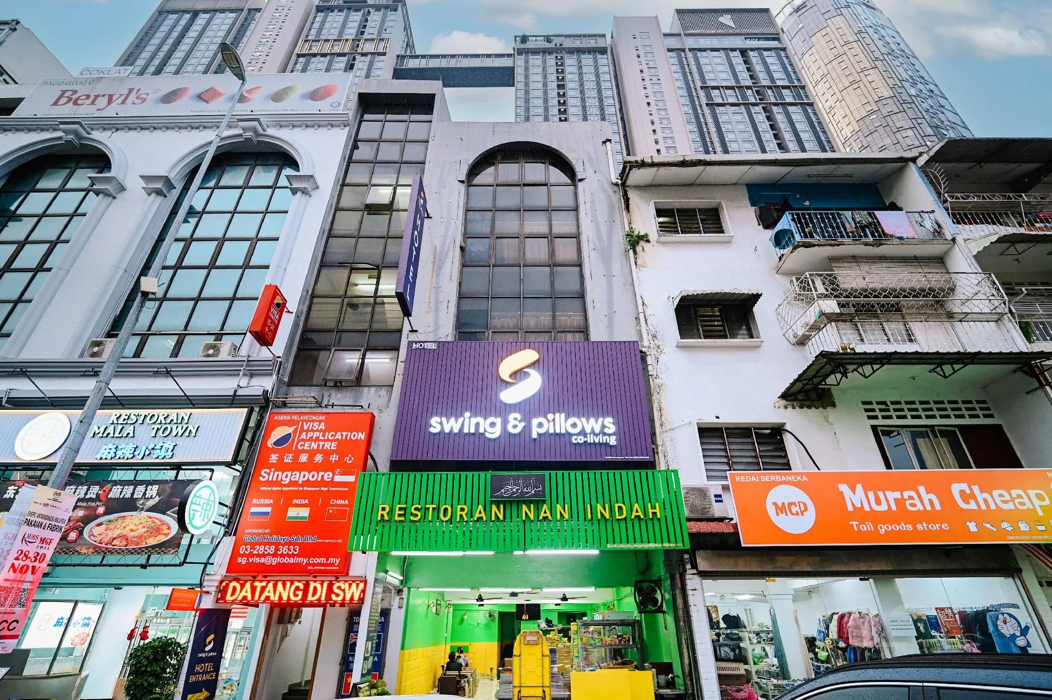Swing & Pillows - Jalan Imbi Kuala Lumpur