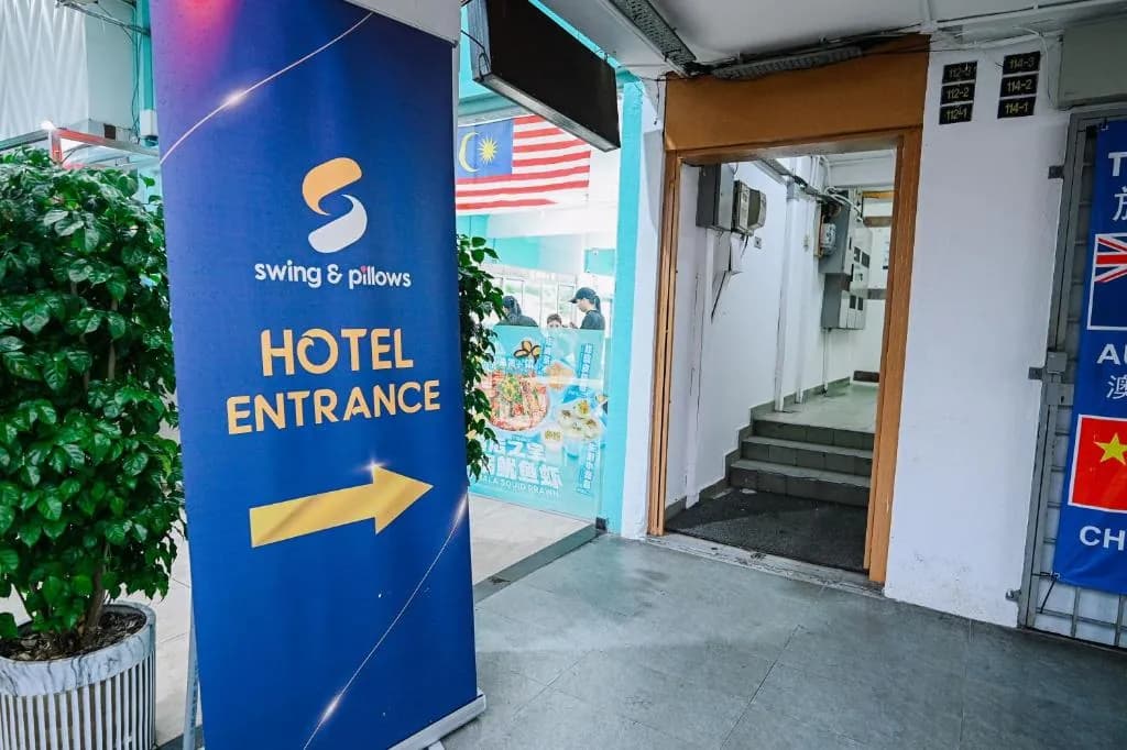 Swing & Pillows - Jalan Imbi Kuala Lumpur