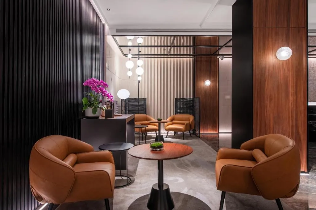 Intercity Hotel Shanghai Xizang South Road