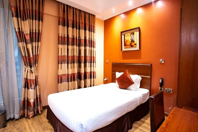After 40 Hotel
