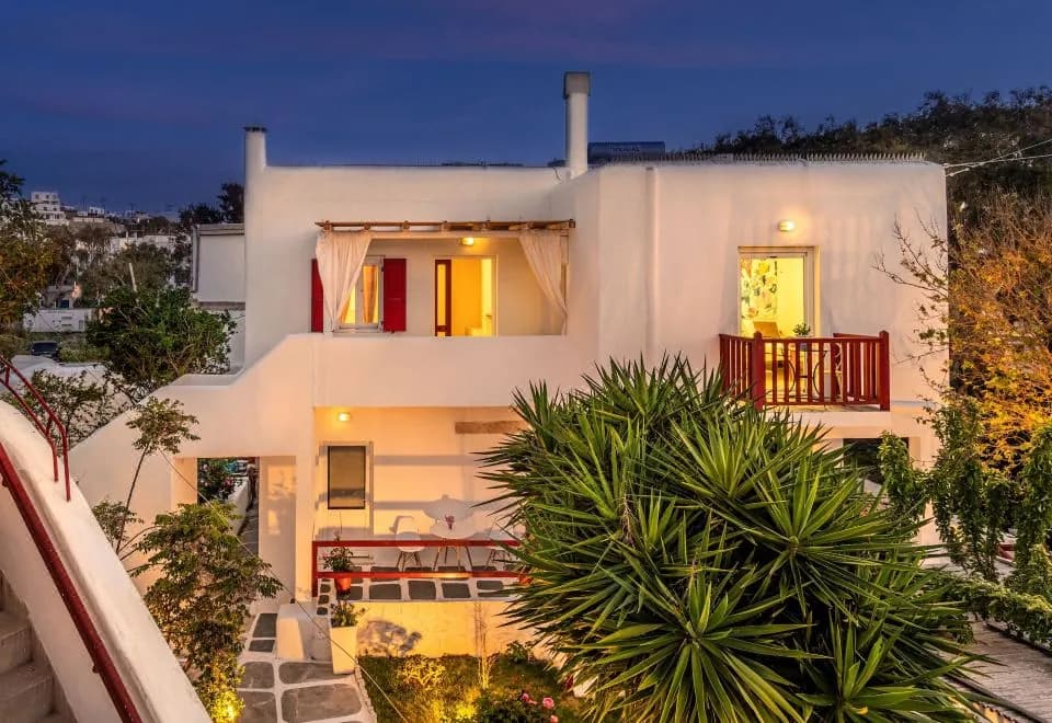 Dimelal Mikonos Downtown Apartments