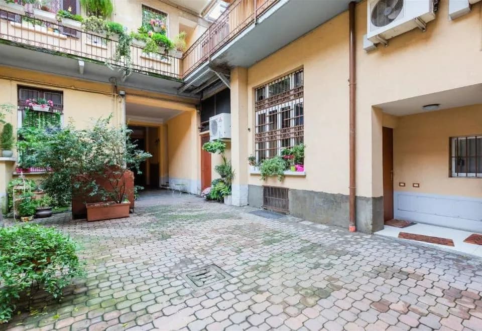 Stylish Loft Porta Romana