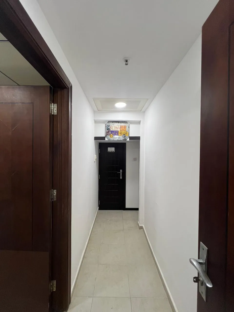 LuxNest INN Internet City Private Bedspace MenOnly