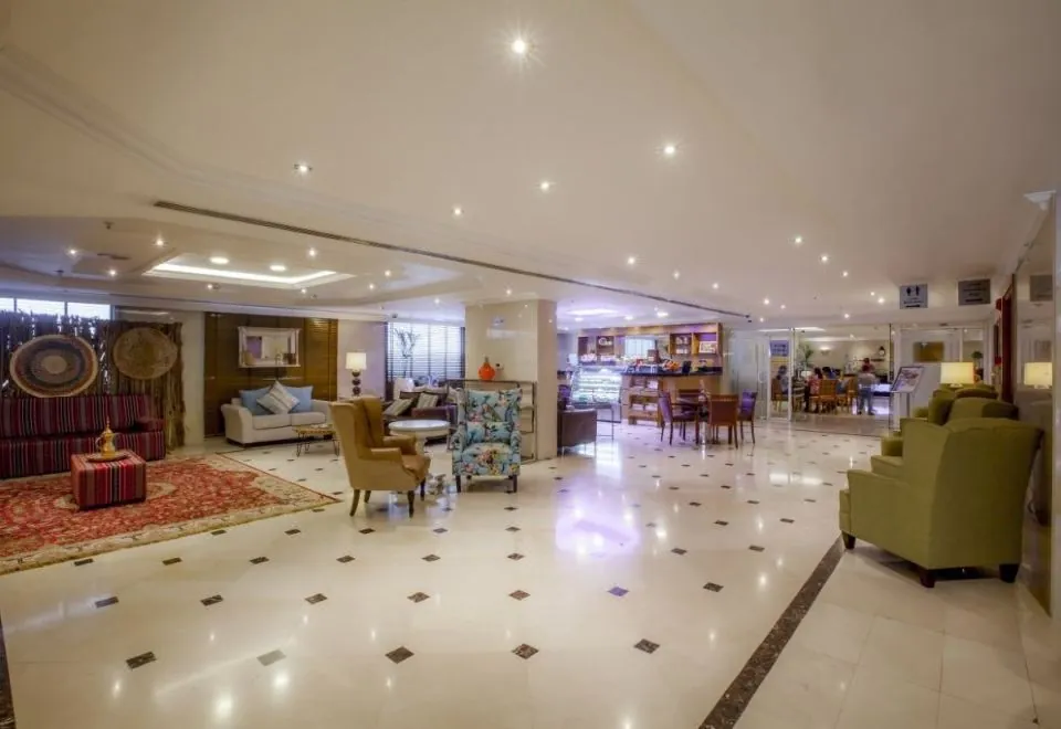 Golden Sands 10