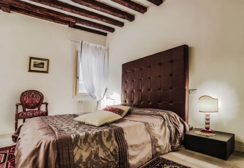 Venice Dream House Figaro