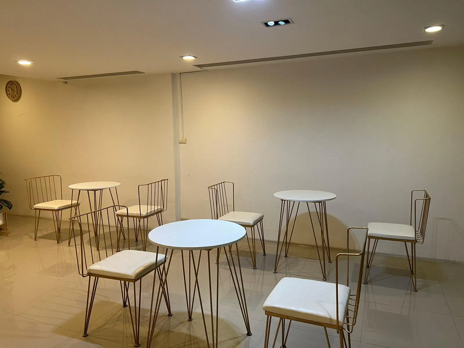 comfy crib hostel 2