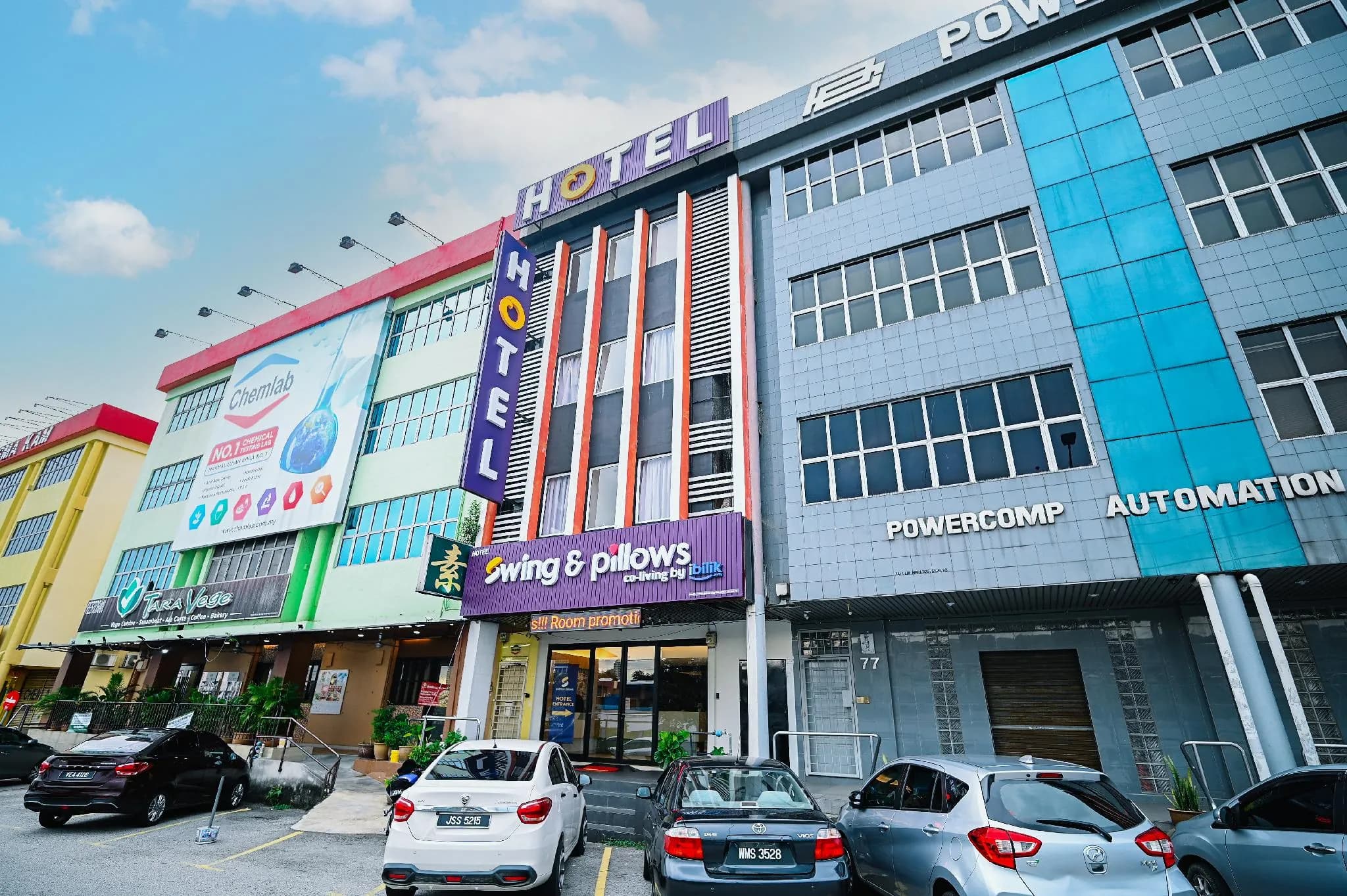 Swing & Pillows @ Kelana Jaya, Selangor