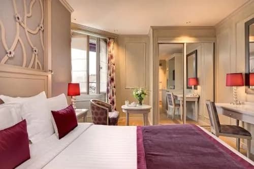 Chateau Frontenac  Paris