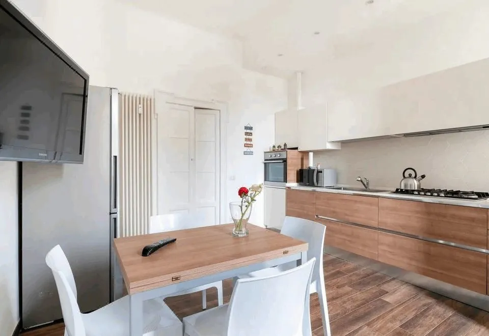 Isola View Renovated Apartment