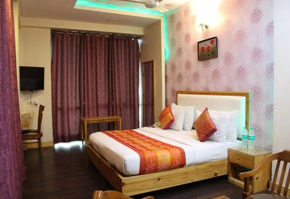 Hotel River View
