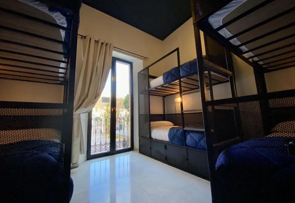 Oasis Backpackers' Hostel Sevilla & Coworking